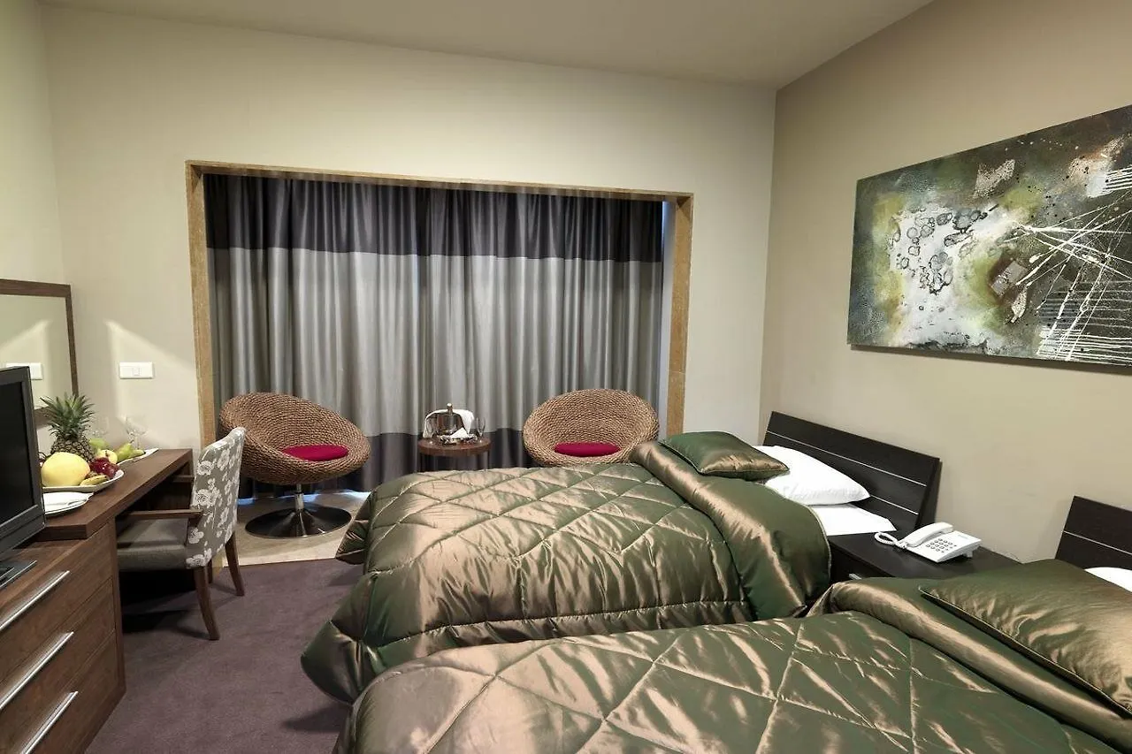 City Suite Hotel Beirut 4*,
